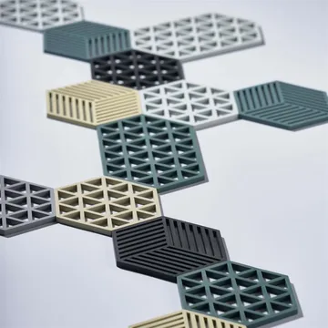 Hexagon trivet - warm grey - Zone Denmark