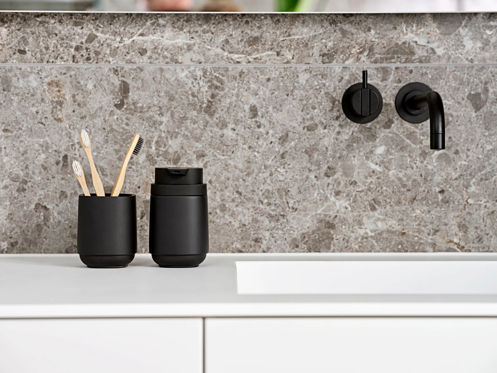 Time toothbrush mug 9.8 cm, Black Zone Denmark